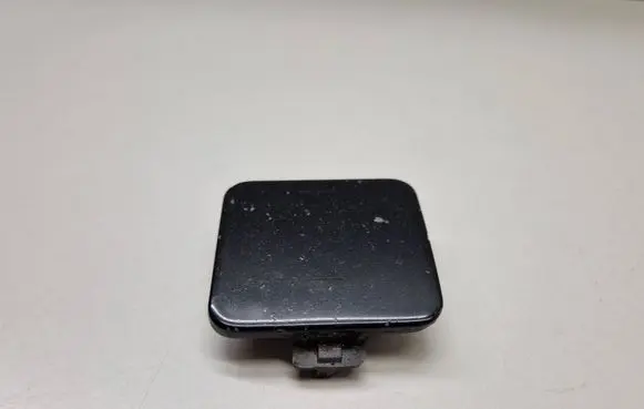 BMW 5 E60 E61 Front tow hook cap/cover 7033700