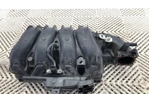 Toyota RAV 4 (XA40) Intake manifold