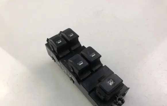 KIA Ceed Electric window control switch 93570A2000