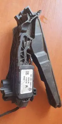 Skoda Octavia Mk2 (1Z) Accelerator throttle pedal 1K1721503P