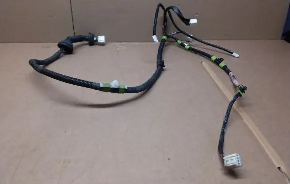 Lexus RX 330 - 350 - 400H Rear door wiring loom 8215348080