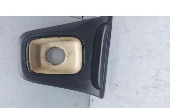 Volvo S80 Front door window/glass frame 8693192