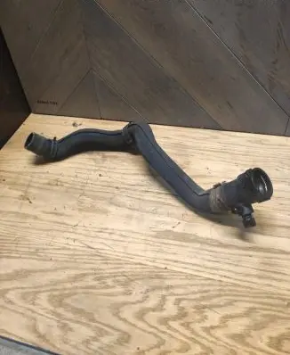 Audi A5 8T 8F Engine coolant pipe/hose 8K0122293F