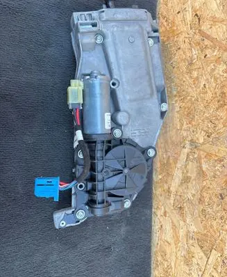 Mercedes-Benz EQC Tailgate/trunk/boot lift motor A0999064703 E46529100 00519014