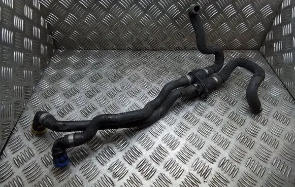 Volvo V60 Engine coolant pipe/hose 31319778 31368175