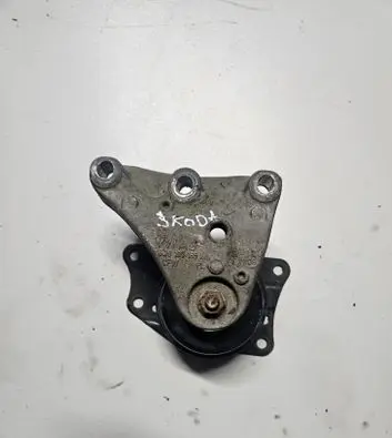 Skoda Fabia Mk2 (5J) Engine mount bracket 6Q0199185AA 6Q0199185