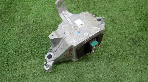 KIA Sportage Engine mount vacuum valve 