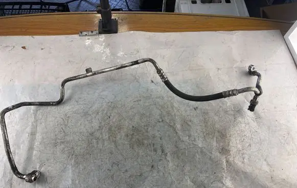 Jeep Grand Cherokee (WK) Air conditioning (A/C) pipe/hose
