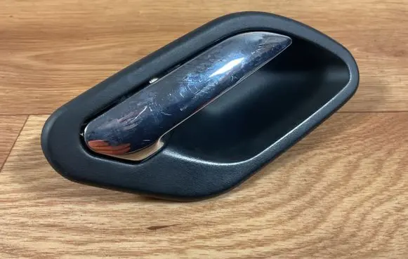 BMW 5 E39 Front door interior handle 7032926