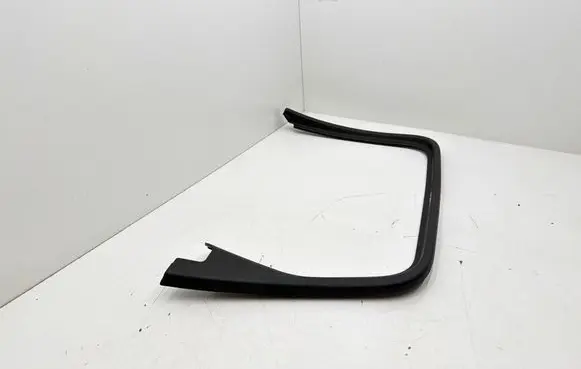 Volkswagen Touareg II Other rear door trim element 7P6867686 4P0867686