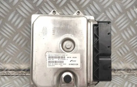 Engine ECU kit and lock set