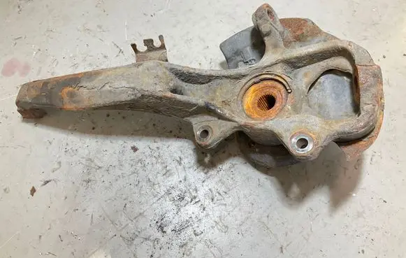 Volkswagen Amarok Front wheel hub 2H0258E
