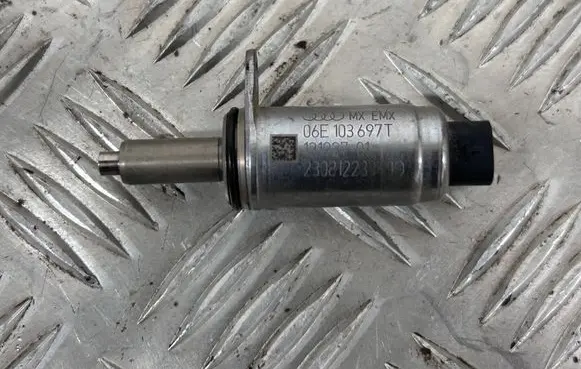 Audi Q5 SQ5 Camshaft vanos timing valve 06E103697T