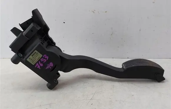 Alfa Romeo GT Accelerator throttle pedal 505049140