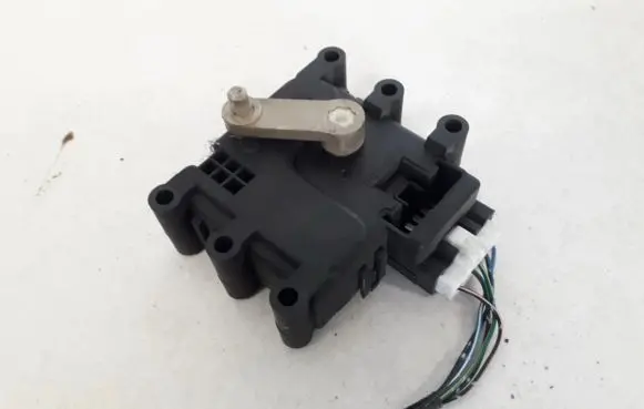 Mazda 3 I Air flap motor/actuator