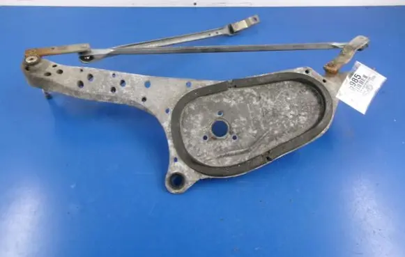 Renault Laguna II Front wiper linkage and motor