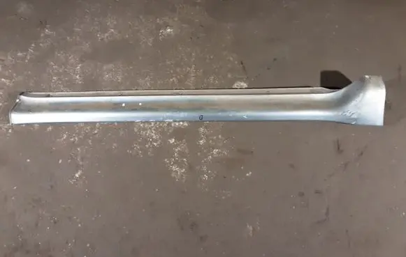 Mitsubishi Pajero Sill MR478770