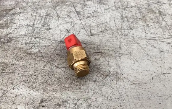BMW 5 E39 Coolant temperature sensor 1741900