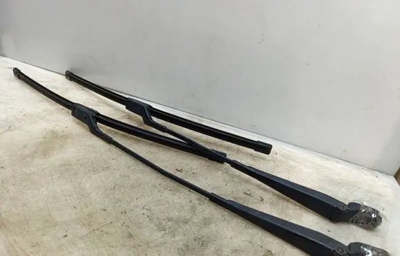 Skoda Roomster (5J) Front wiper blade arm 5J1955409B 5J1955410B