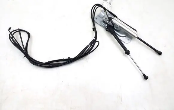 Mercedes-Benz GL X164 Tailgate strut 