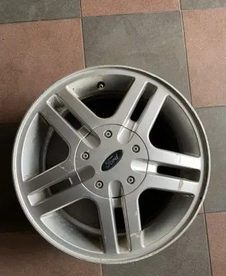 Ford Focus R15 alloy rim 98ABDA