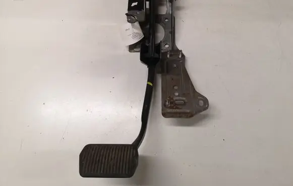 Ford Focus C-MAX Brake pedal 3M512467BP