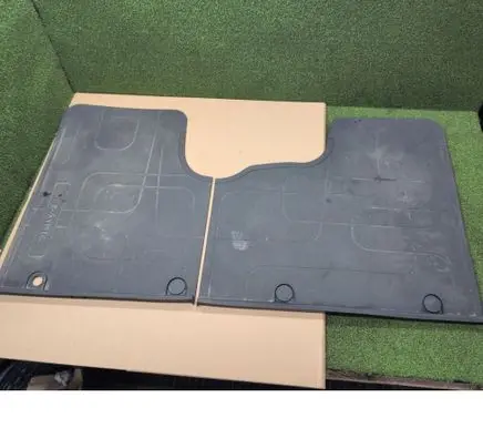 Renault Trafic III (X82) Front floor mat 8201409823 95599414 95599413