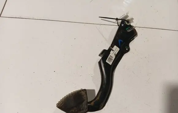 Citroen C4 I Clutch pedal 9653940880
