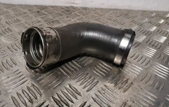 Jeep Grand Cherokee Air intake hose/pipe