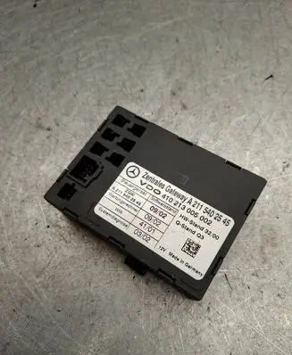 Mercedes-Benz E W211 Gateway control module A2115402545 410213005002