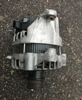 BMW 5 G30 G31 Generator/alternator 8571358 0125815004
