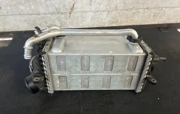 Mercedes-Benz E AMG W212 Intercooler radiator A1570900714 CC559003