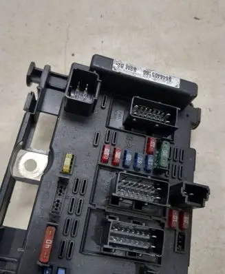 Citroen C4 I Fuse module 9646405180 20153653