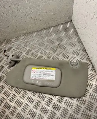 Chrysler Grand Voyager IV Sun visor