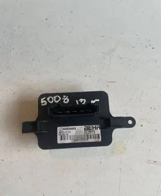 Peugeot 3008 I Heater blower fan relay P7708005 MT0512