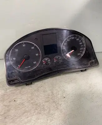 Speedometer (instrument cluster)