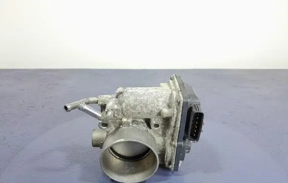 Hyundai i40 Throttle body valve 35100-2E000