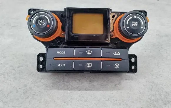 KIA Carens II Climate control/heater control trim 972501D250