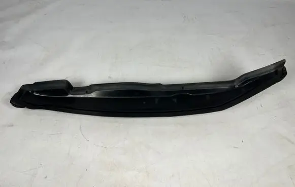 Volkswagen Golf VII Fender end trim 5G0821112B