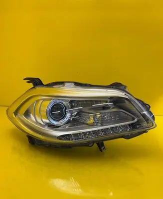 Suzuki SX4 S-Cross Headlight/headlamp 100-17735