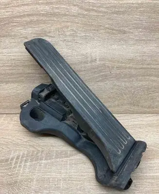 Volkswagen PASSAT B6 Accelerator throttle pedal 1K1721503L 6PV008600USED