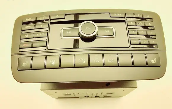 Mercedes-Benz GLK (X204) Radio/CD/DVD/GPS head unit A2049009810 A2049018701