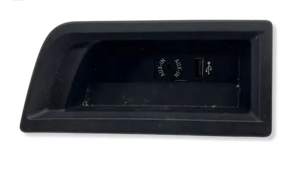 BMW 1 F20 F21 AUX in-socket connector 9229246