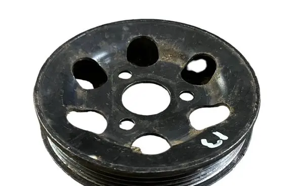 Audi A4 S4 B5 8D Power steering pump pulley 058145255E