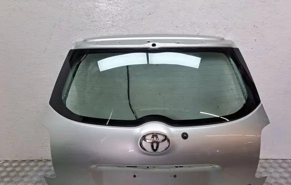 Toyota Auris 150 Tailgate/trunk/boot lid 6700502110 6810502120 43R001583