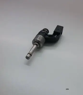 Volkswagen Golf V Fuel injector 03C906036E BMY