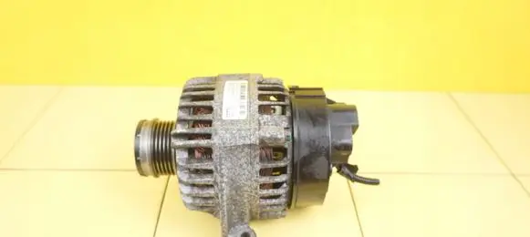 Alfa Romeo Giulietta Generator/alternator 51854903 940A2000