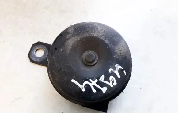Toyota RAV 4 (XA30) Horn signal e13000030