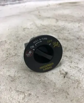 Volvo S90, V90 Passenger airbag on/off switch 31674767