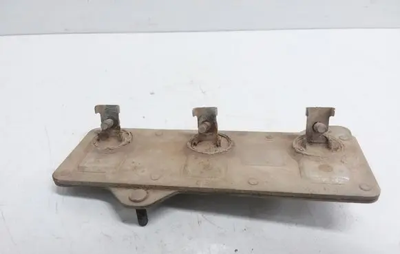 Coolant fan relay